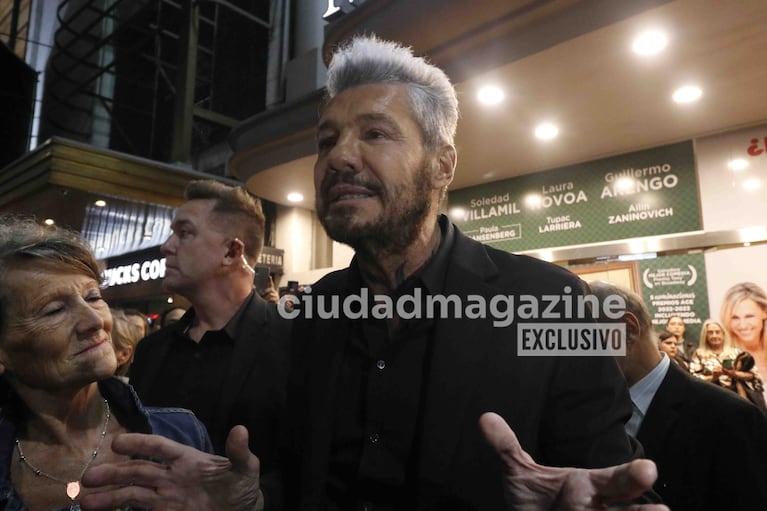 Marcelo Tnelli fue con Milett Figueroa a ver a Moria Casán a Brujas (Fotos: RS fotos)