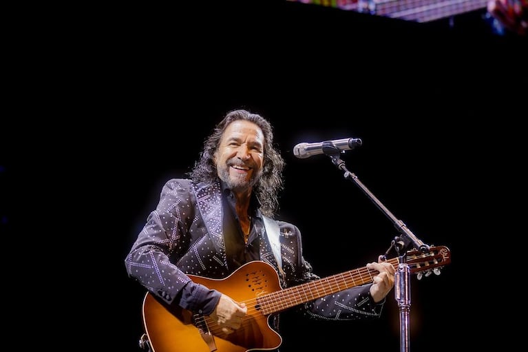 Marco Antonio Solís.