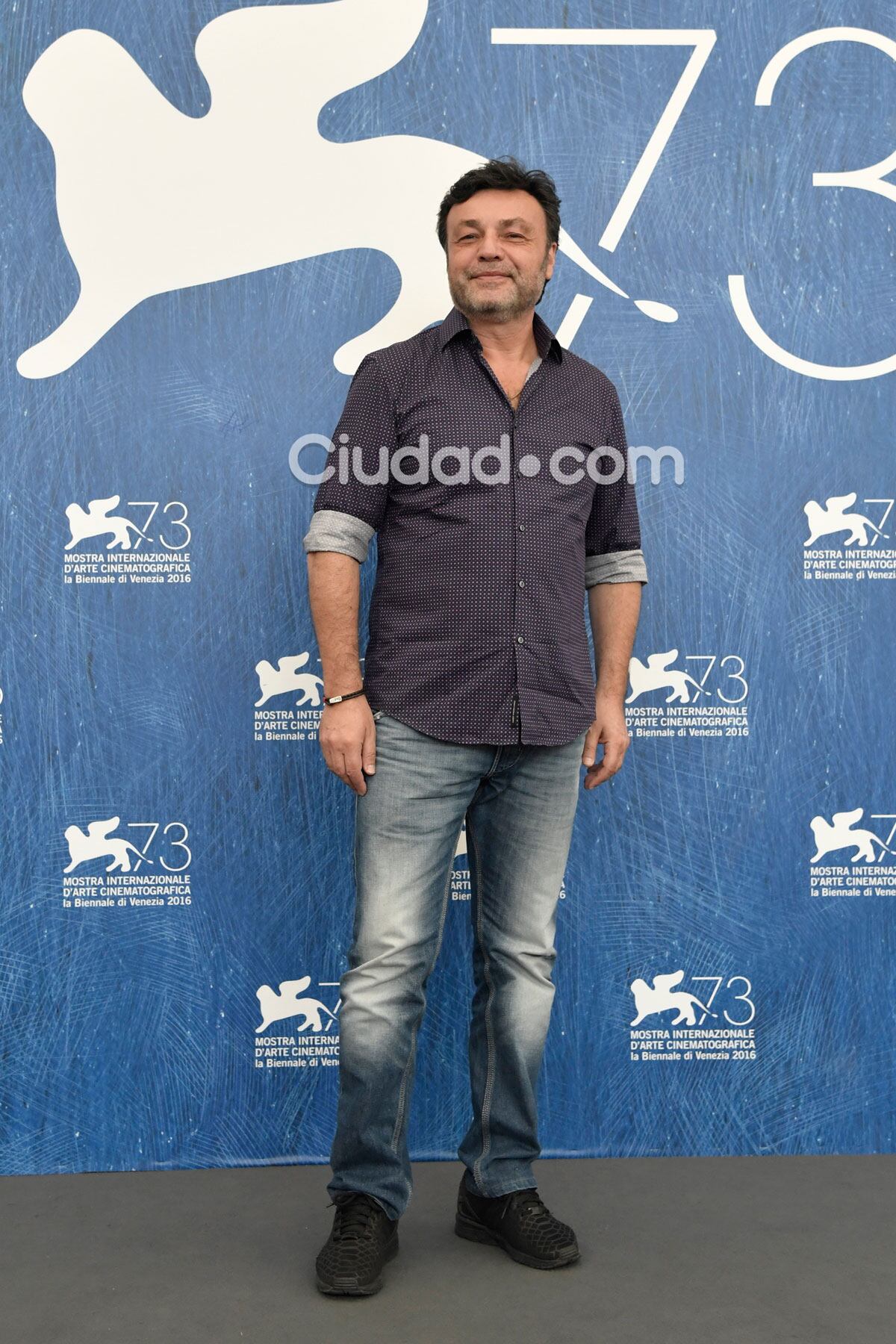 Marcos Carnevale en el Festival de Venecia. (Fotos: AFP)