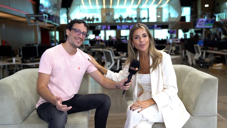 María Belén Ludueña mano a mano con Ciudad en el Centro de Contenidos Multiplataforma de Artear. (Foto: Ciudad)