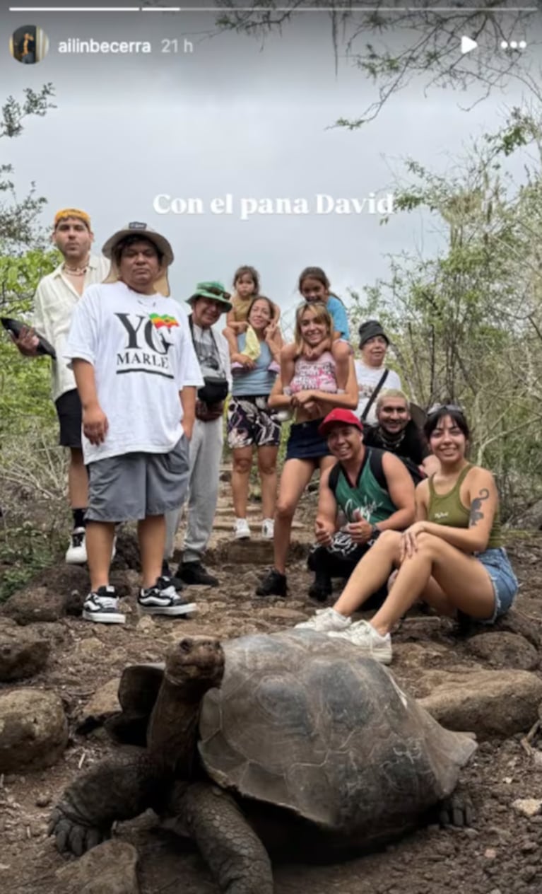 María visitó las Islas Galápagos con su familia.