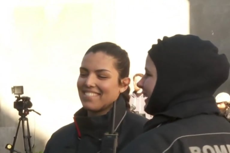 Mariana, la prima de Nacho, forma parte de los Bomberos Voluntarios.