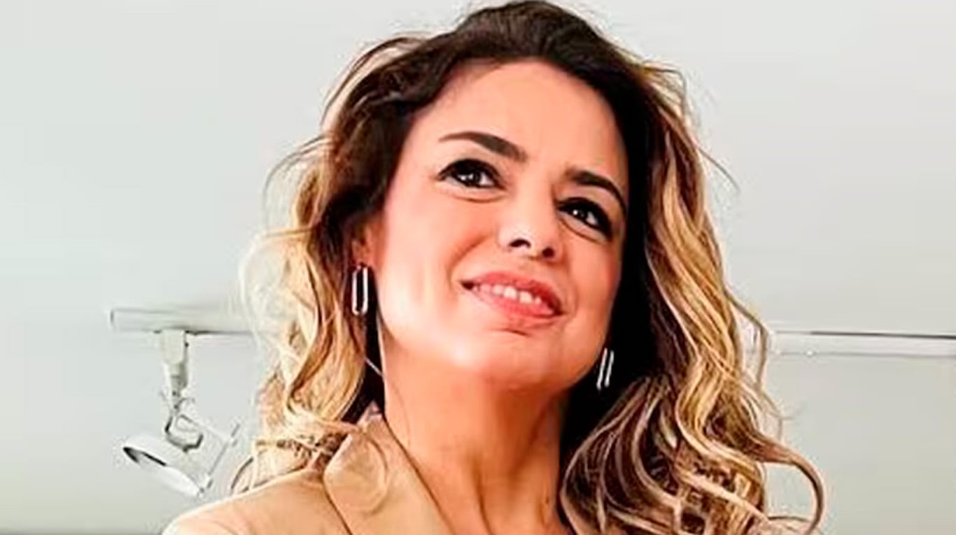 Marina Calabró impactó con un radical cambio de look.