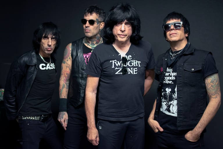 Marky Ramone y su banda.