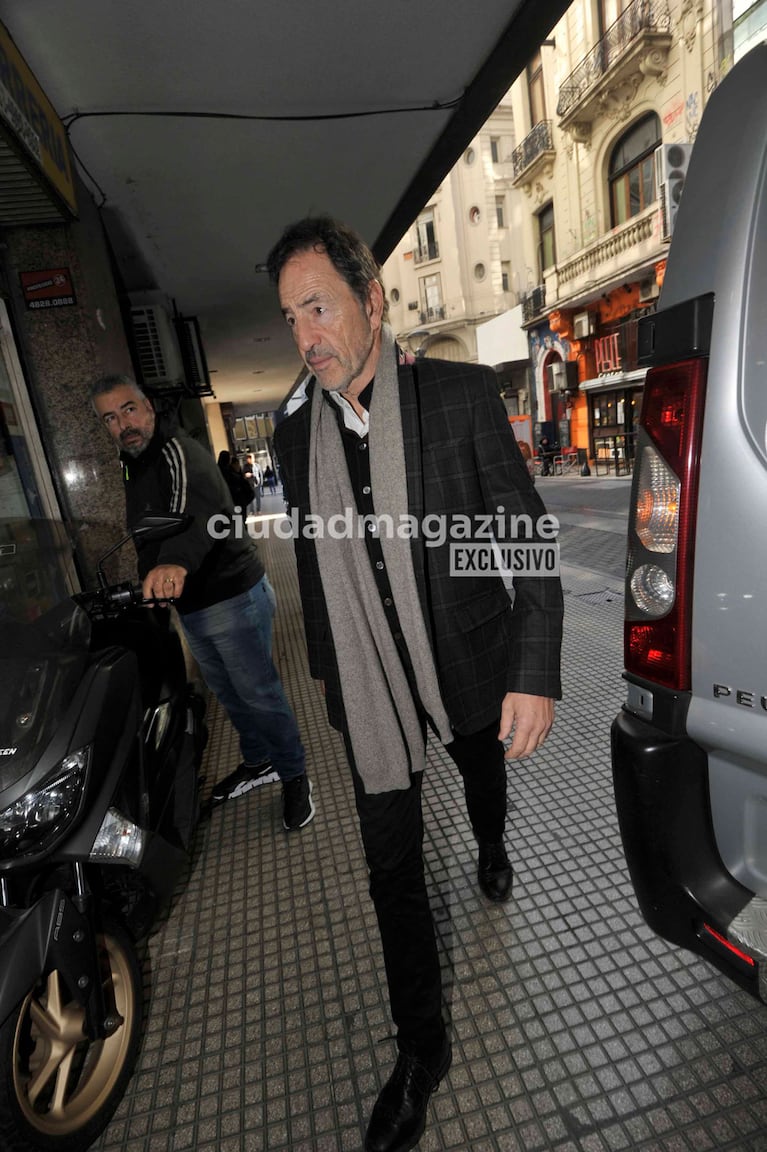 Martín Seefeld en el velatorio de Pepe Soriano (Foto: Movilpress).