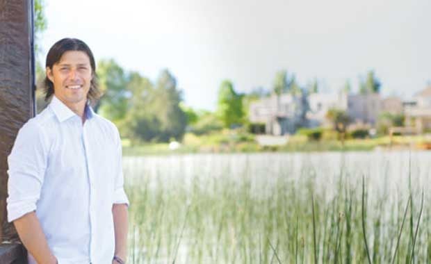 Matías Almeyda y Luciana García Pena. (Foto: revista ¡Hola! Argentina).