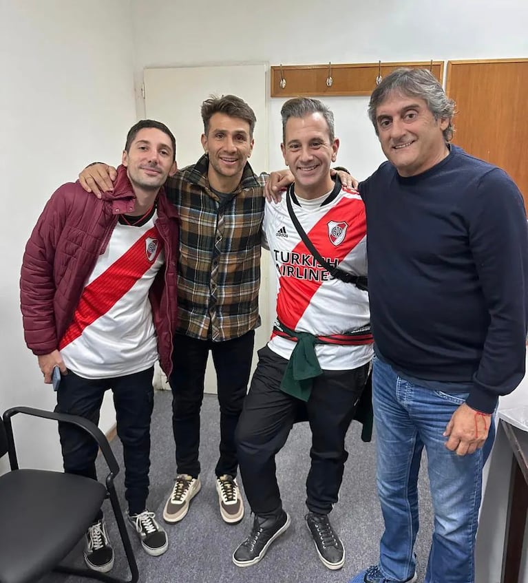 Matías Bertolotti con Enzo Francescoli y Leo Ponzio.