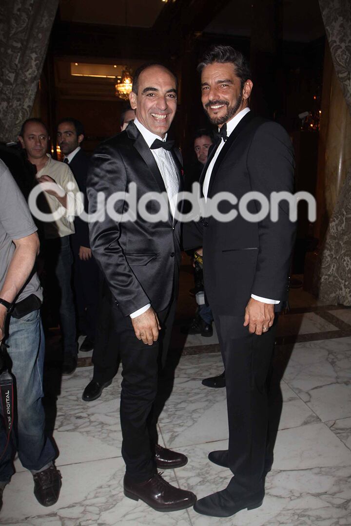 Mauricio Dayub, marido de ficción de Ara, y Fabián Mazzei se divirtieron en la velada (Fotos: Movilpress).