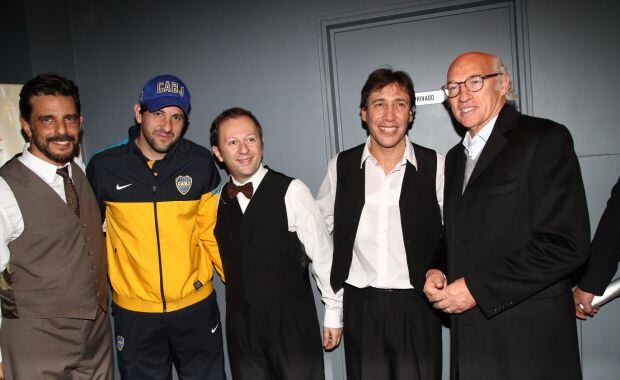 Mazzei, Scarpino y Gianola con Agustín Orión y Carlos Bianchi. (Foto: prensa Javer Faroni)