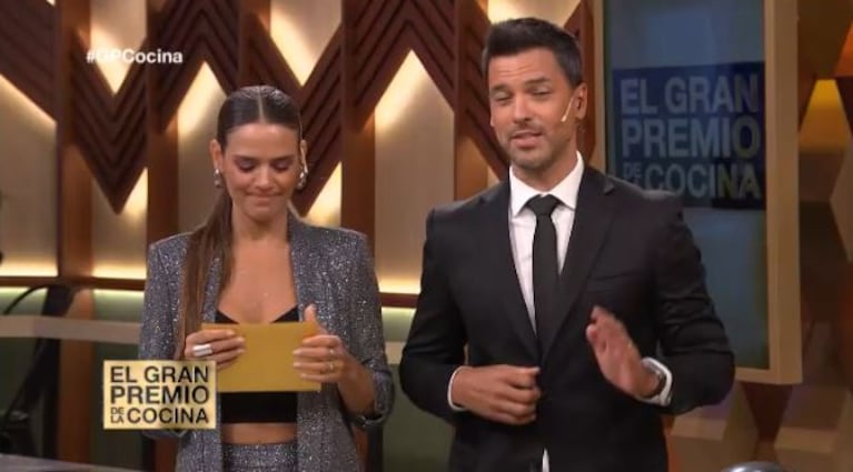 Mica Vázquez y el Chino Leunis anunciaron a la ganadora.