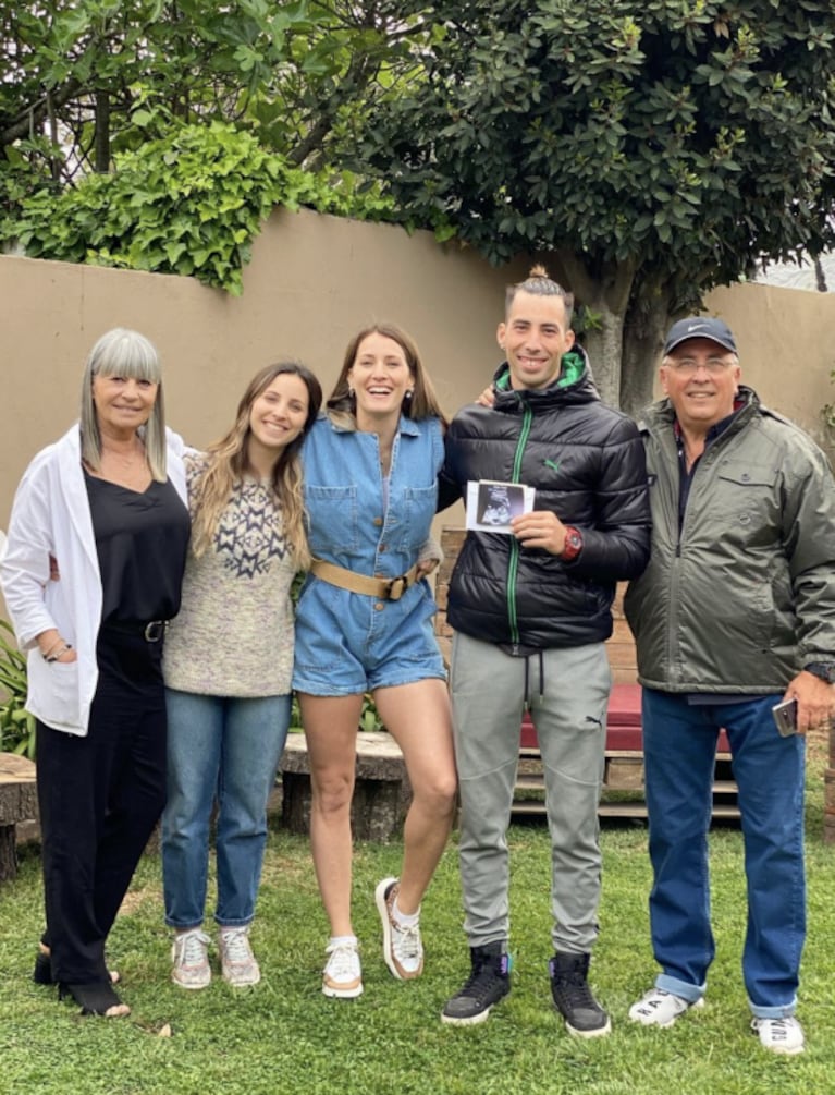 Mica Viciconte celebró el embarazo con su familia: las fotos más dulces