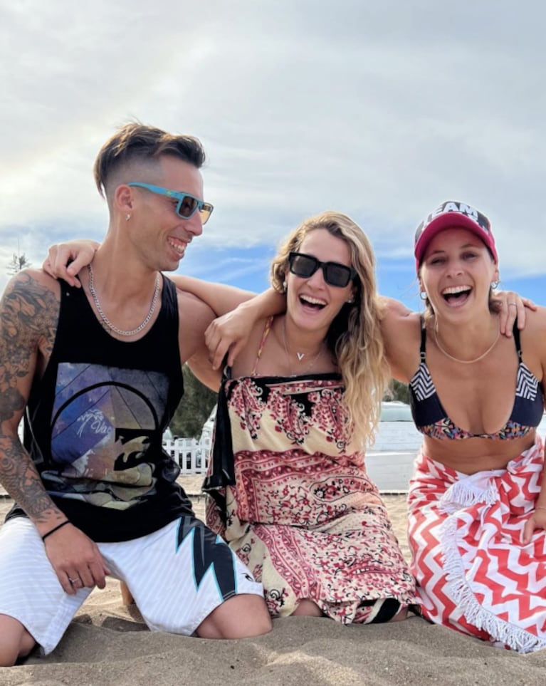 Mica Viciconte presentó a sus hermanos, que están muy felices por su embarazo: "Escapada veloz"