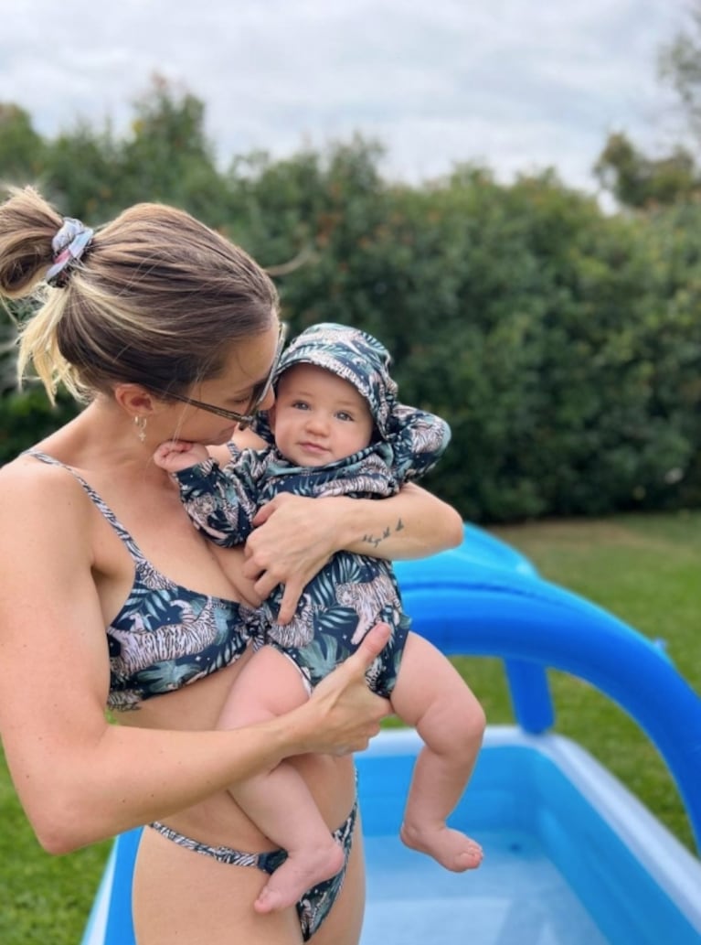 Mica Viciconte y su hijo Luca Cubero posaron con el mismo outfit de verano