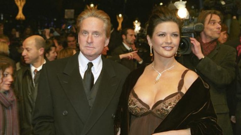 Michael Douglas reconoce que su cáncer es fruto del cigarrillo y la bebida