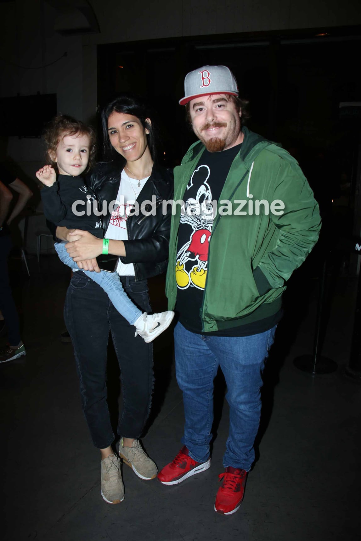 Migue Granados y su familia, presentes en La Trastienda en el recital de Natalie Pérez. (Foto: Movilpress)