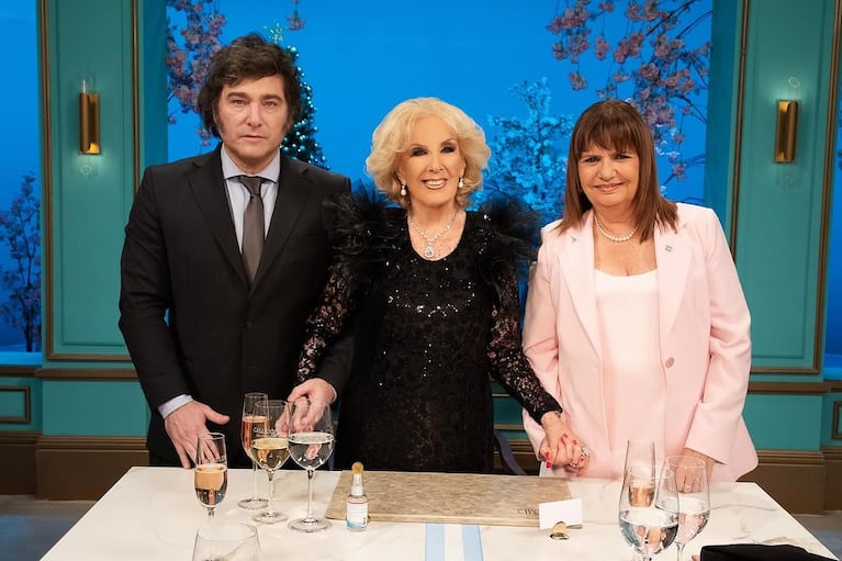 Mirtha Legrand recibió a Javier Milei: una alergia del presidente hizo que se cambiara el menú