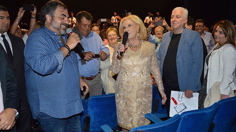 Mirtha Legrand visitó a Roberto Moldavsky en el teatro