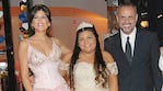 Morena Rial en su fiesta de 15 años: en aquel entonces su papá estaba felizmente en pareja con Mariana Antoniale, la "Niña Loly". (Foto: captura de América)