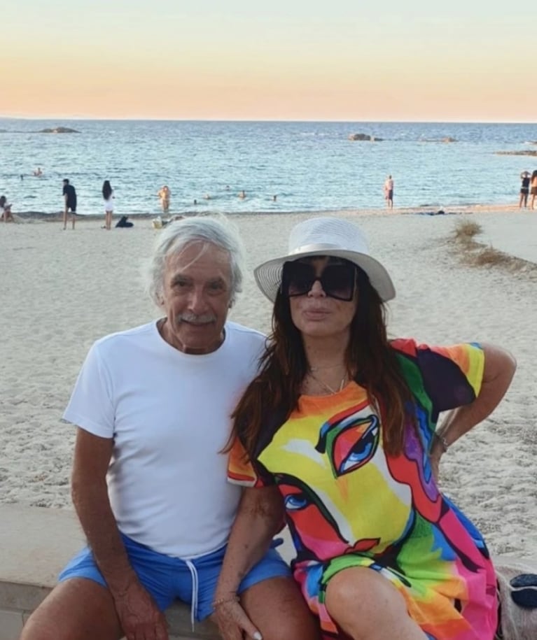 Moria Casán compartió románticas fotos con Pato Galmarini en Formentera: "Amo nuestro sex appeal"