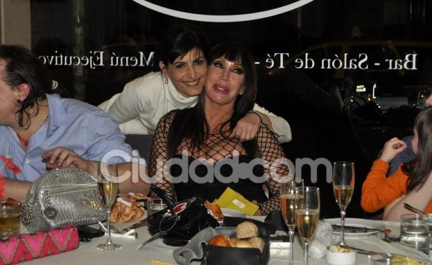 Moria Casán y un divertido festejo de cumpleaños (Foto: Jennifer Rubio). 