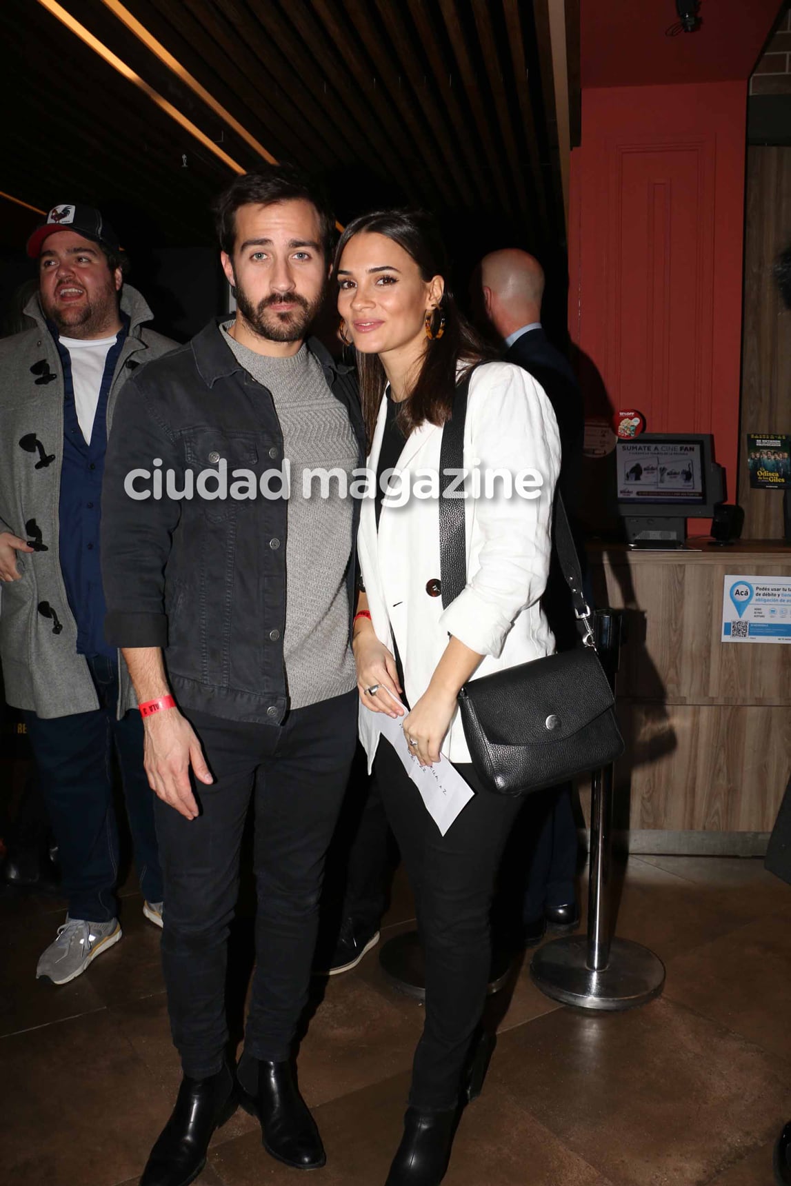 Muchos famosos top en la avant premiere de La odisea de los giles, el nuevo filme de Ricardo y el Chino Darín. (Foto: Movilpress)