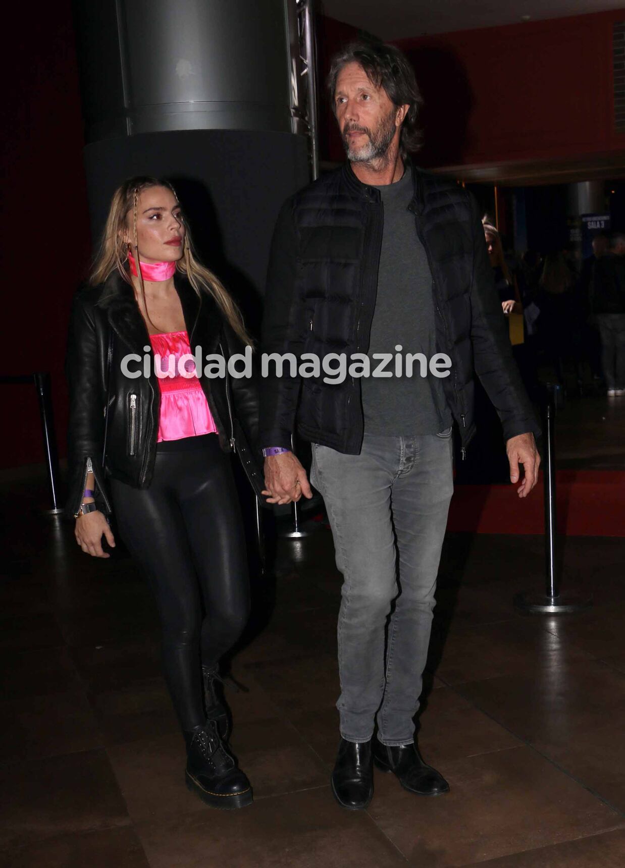 Muchos famosos top en la avant premiere de La odisea de los giles, el nuevo filme de Ricardo y el Chino Darín. (Foto: Movilpress)