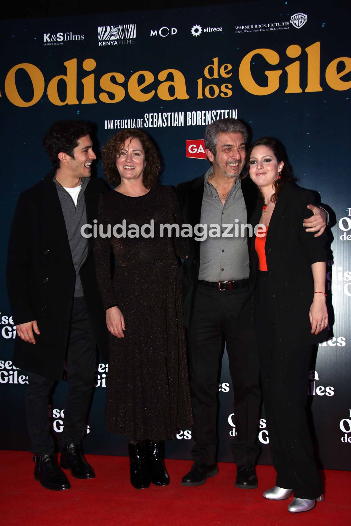 Muchos famosos top en la avant premiere de La odisea de los giles, el nuevo filme de Ricardo y el Chino Darín. (Foto: Movilpress)