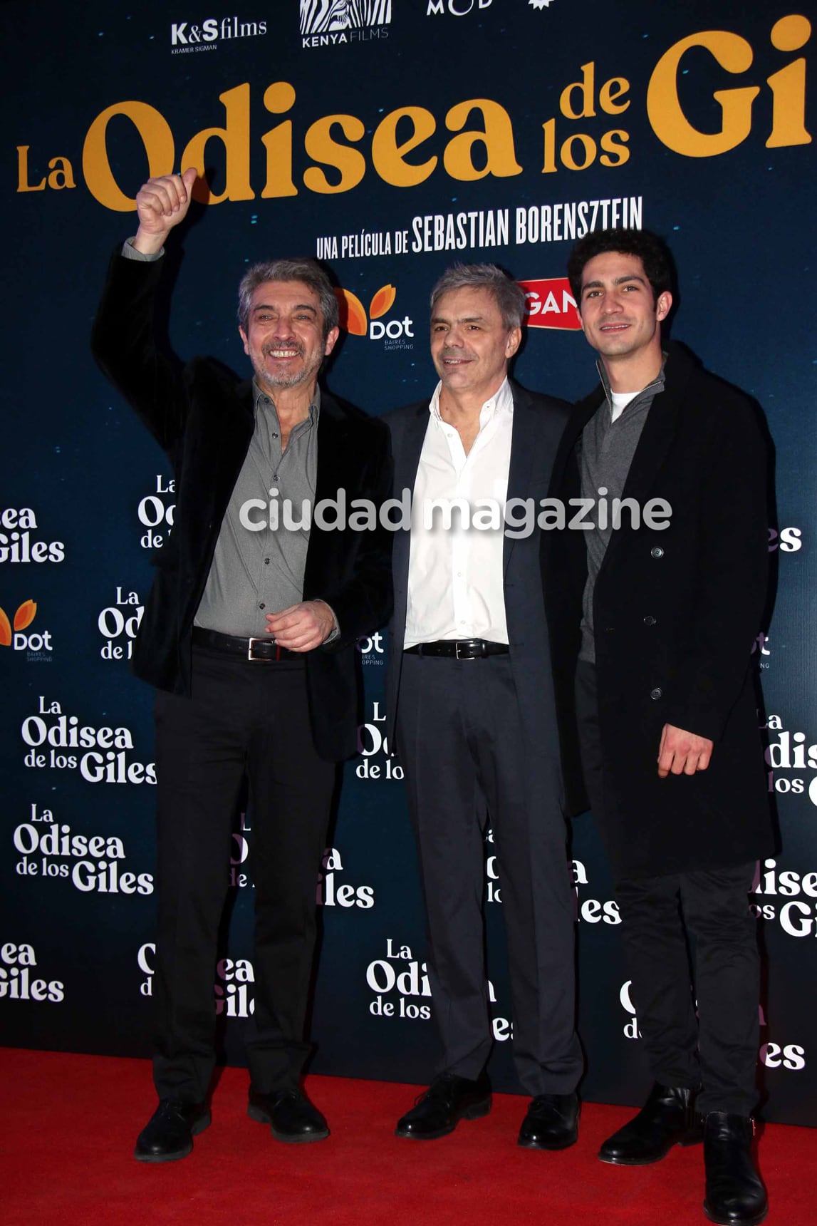 Muchos famosos top en la avant premiere de La odisea de los giles, el nuevo filme de Ricardo y el Chino Darín. (Foto: Movilpress)