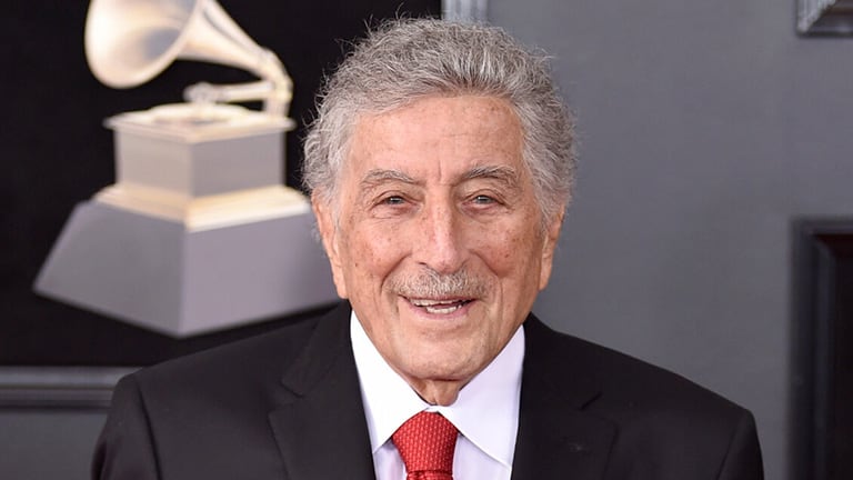 Murió Tony Bennett a los 96 años en Nueva York.