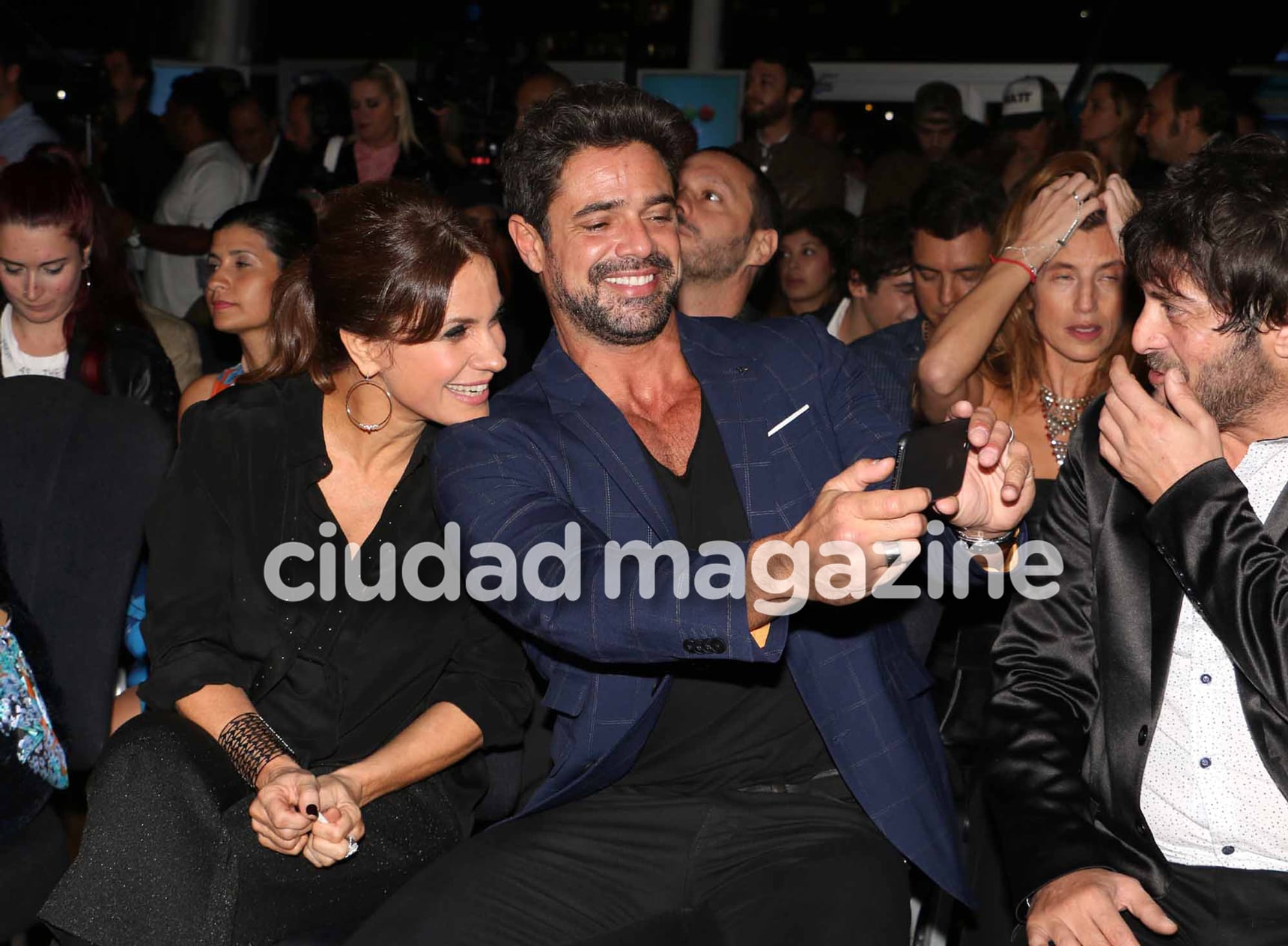 Nancy Dupláa y Luciano Castro, en la presentación de 100 días para enamorarse. (Foto: Movilpress)