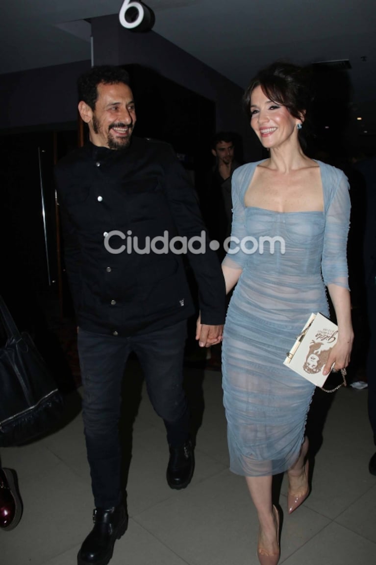 Natalia Oreiro, súper sexy en la avant premiere de la película de Gilda: hall de famosos y todos los looks