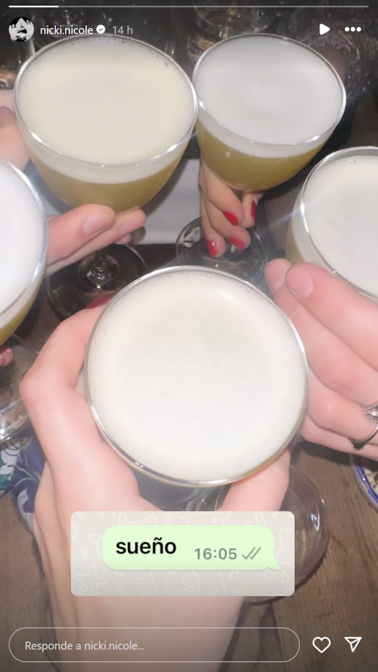 Nicki Nicole se fue de copas con amigas tras haberse separado de Peso Pluma: la foto de fiesta