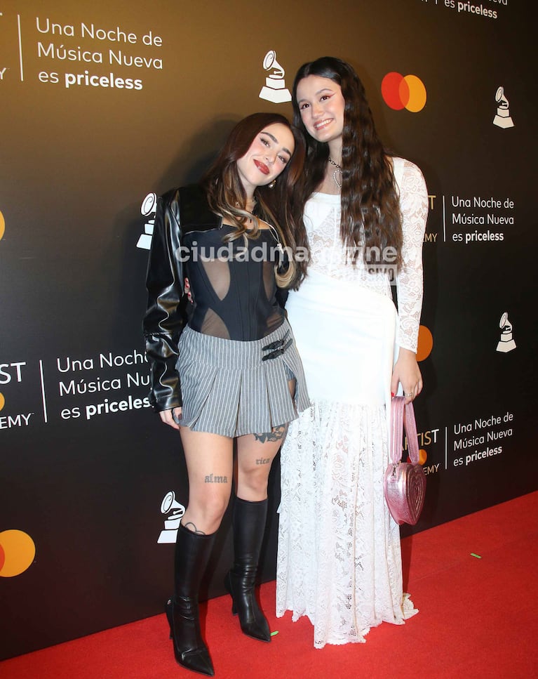 Nicki Nicole y Joaquina en el Latin Grammy Award for Best New Artist Showcase (Foto: Movilpress).