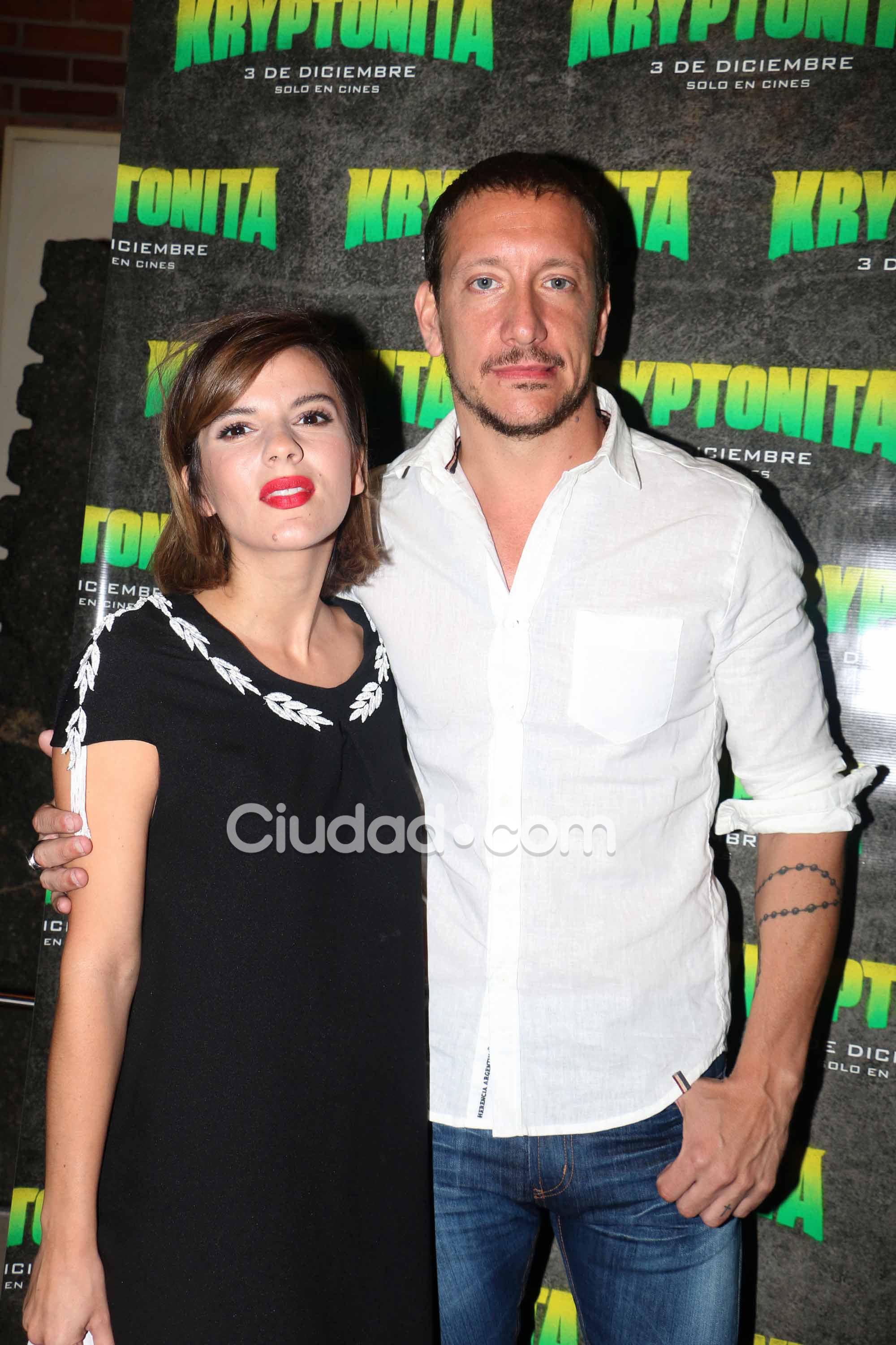 Nico Vázquez y Gimena Accardi en el estreno de Kryptonita. Foto: Movilpress-Ciudad.com.