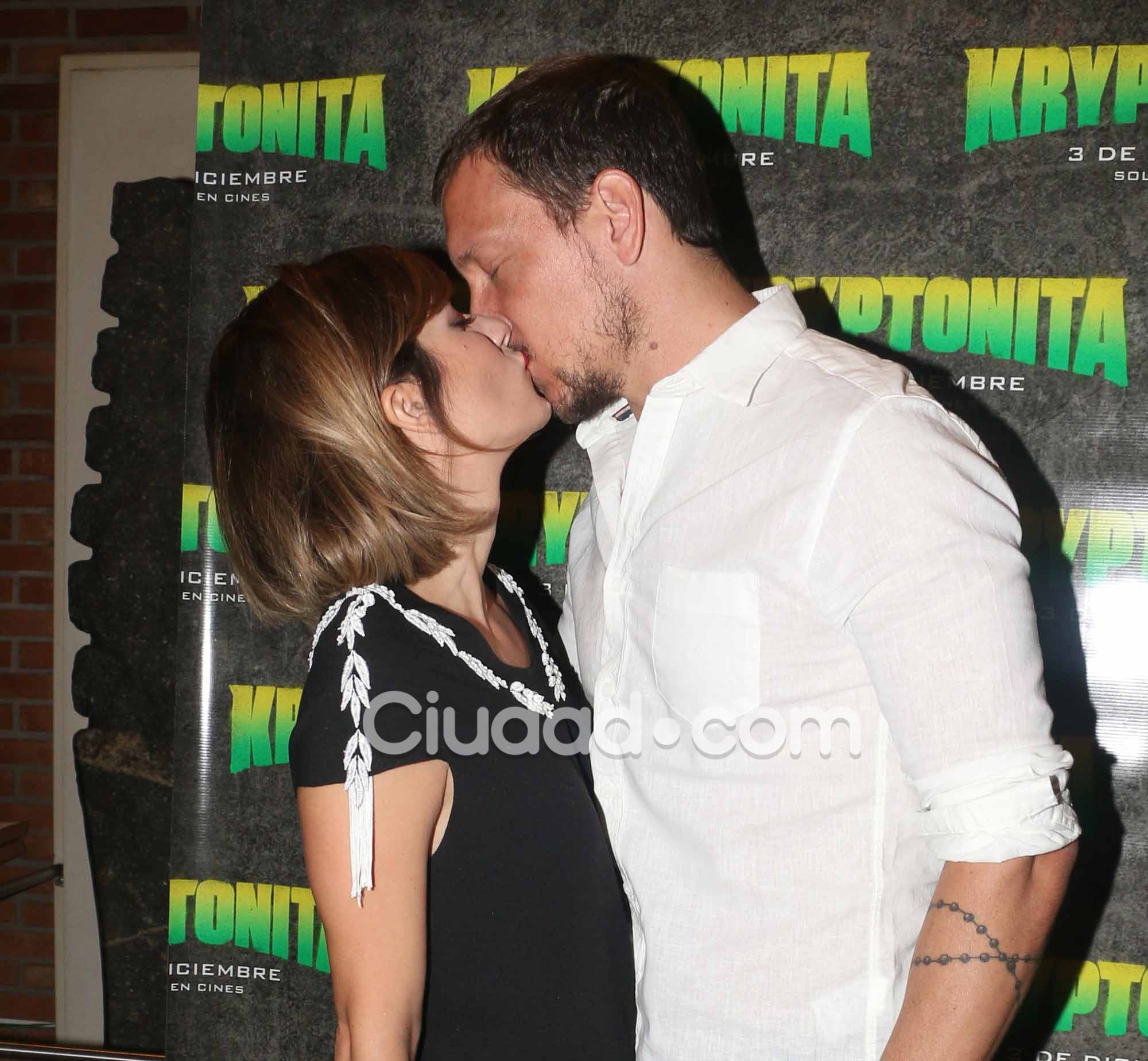 Nico Vázquez y Gimena Accardi en el estreno de Kryptonita. Foto: Movilpress-Ciudad.com.