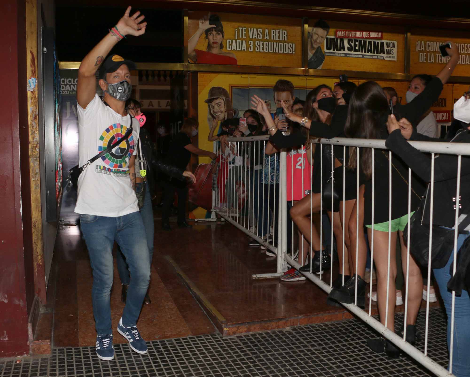 Nico Vázquez y Gimena Accardi, tras el reestreno de Una Semana Nada Más (Fotos: Movilpress).