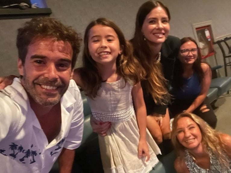 Nicolás Cabré fue a la cancha con su hija Rufina: la foto más tierna alentando a su equipo