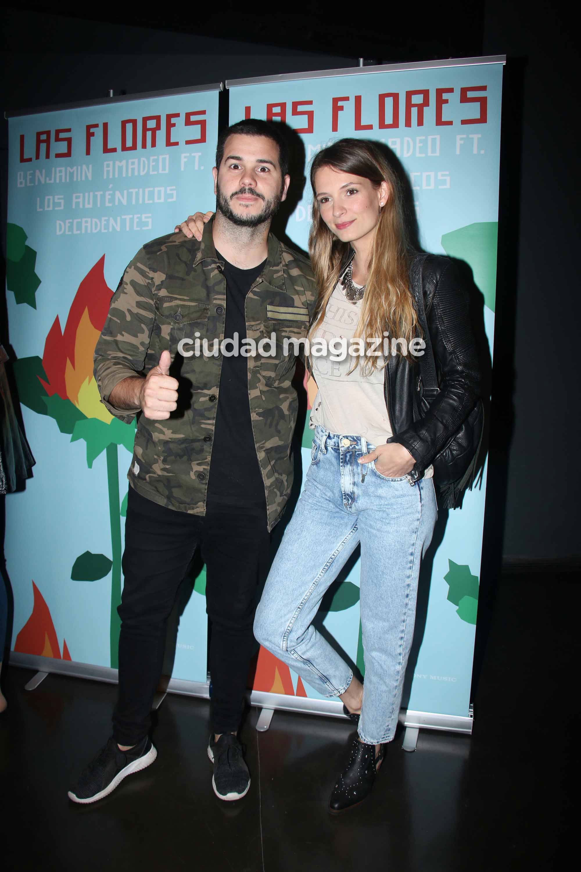 Nicolás Magladi y Betiana Wolenberg, en el show de Benjamín Amadeo en La Trastienda (Foto: Movilpress)