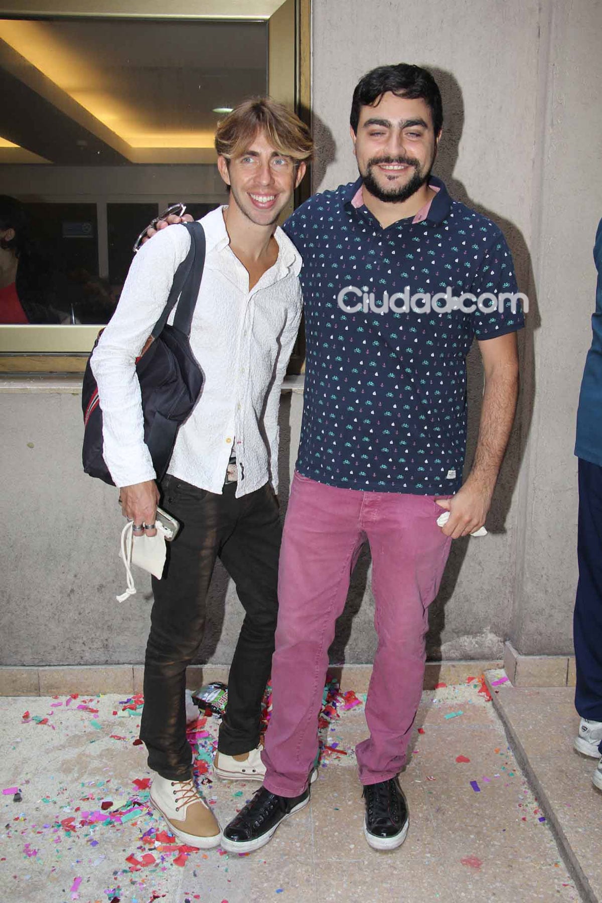 Nicolas Maiques y Juan Paya, en el casamiento por Civil de Darío BArassi (Foto: Movilpress)