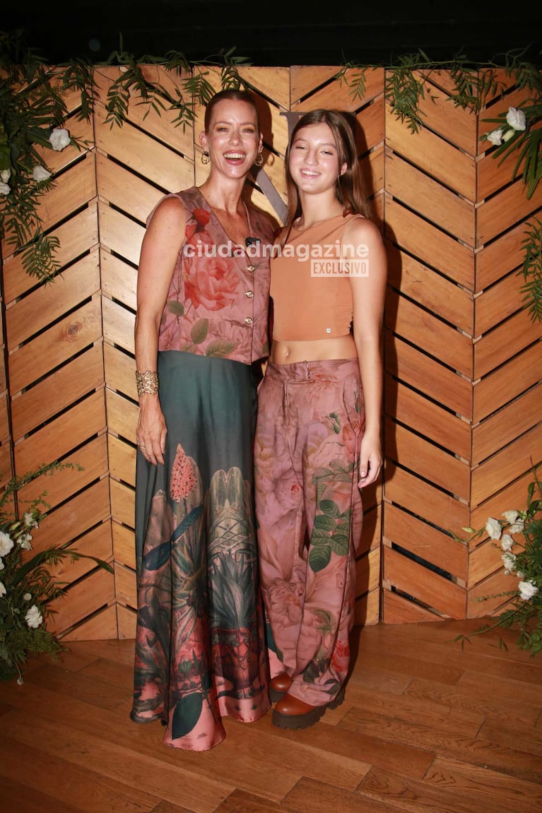 Nicole junto a su hija Allegra Cubero (Foto: Movilpress)