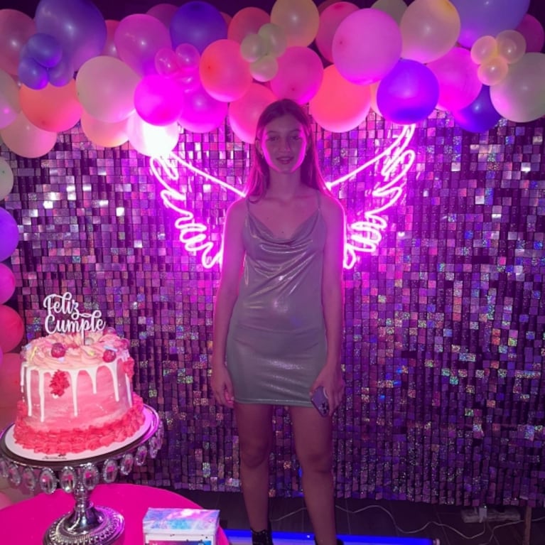 Nicole Neumann celebró los 12 años de su hija Allegra con una fiesta de neón: "Mi mejor regalo"