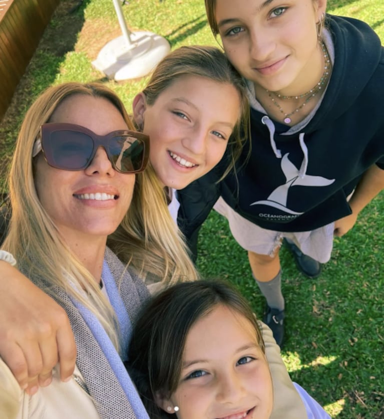 Nicole Neumann se reencontró con sus hijas tras su viaje y lanzó un suspicaz mensaje: "Si no fuera por el cole y otras cosillas, las llevaría siempre conmigo"