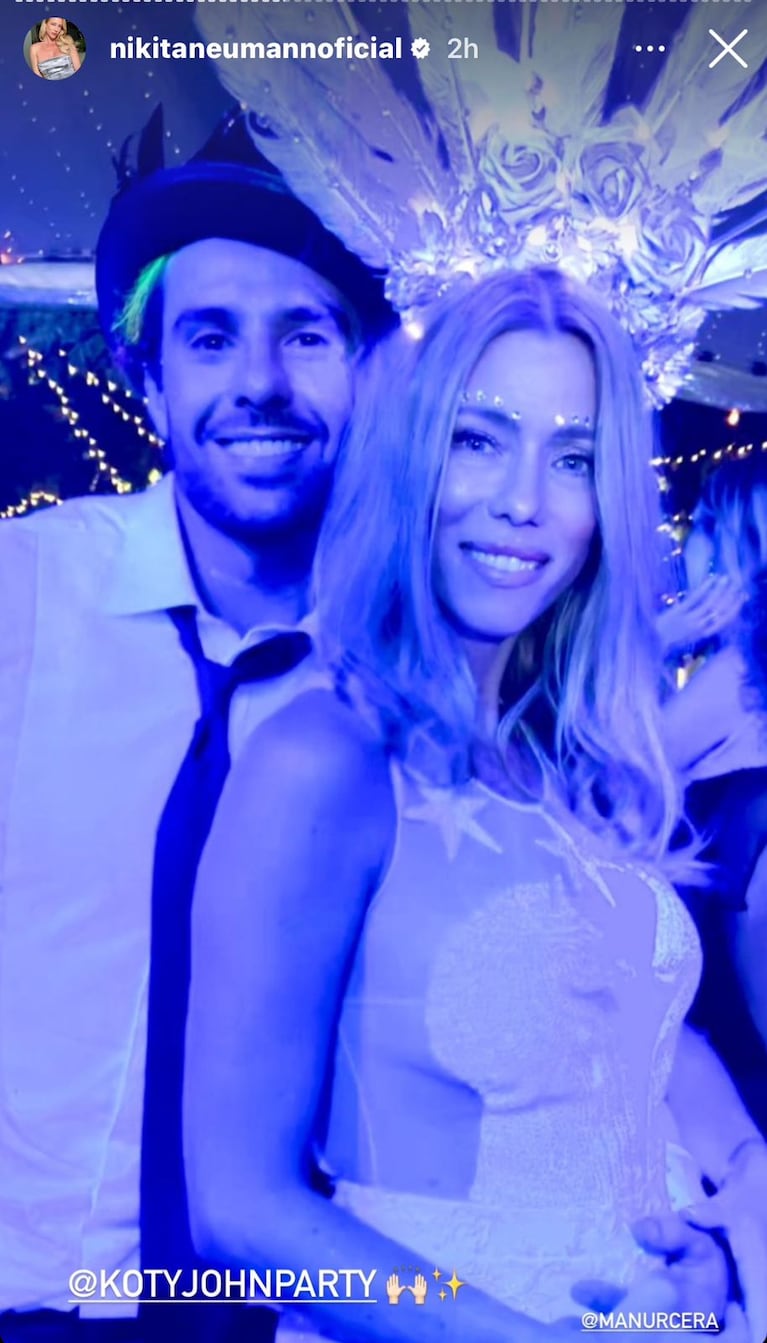 Nicole Neumann y Manu Urcera en su boda, con su bebé en camino.