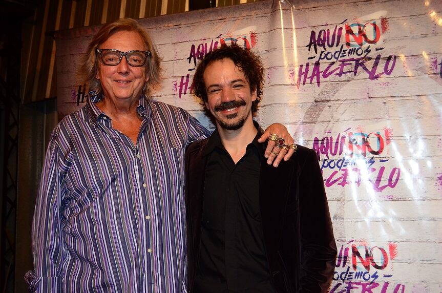 Noche de amigos famosos en la presentación de Aquí no podemos hacerlo.