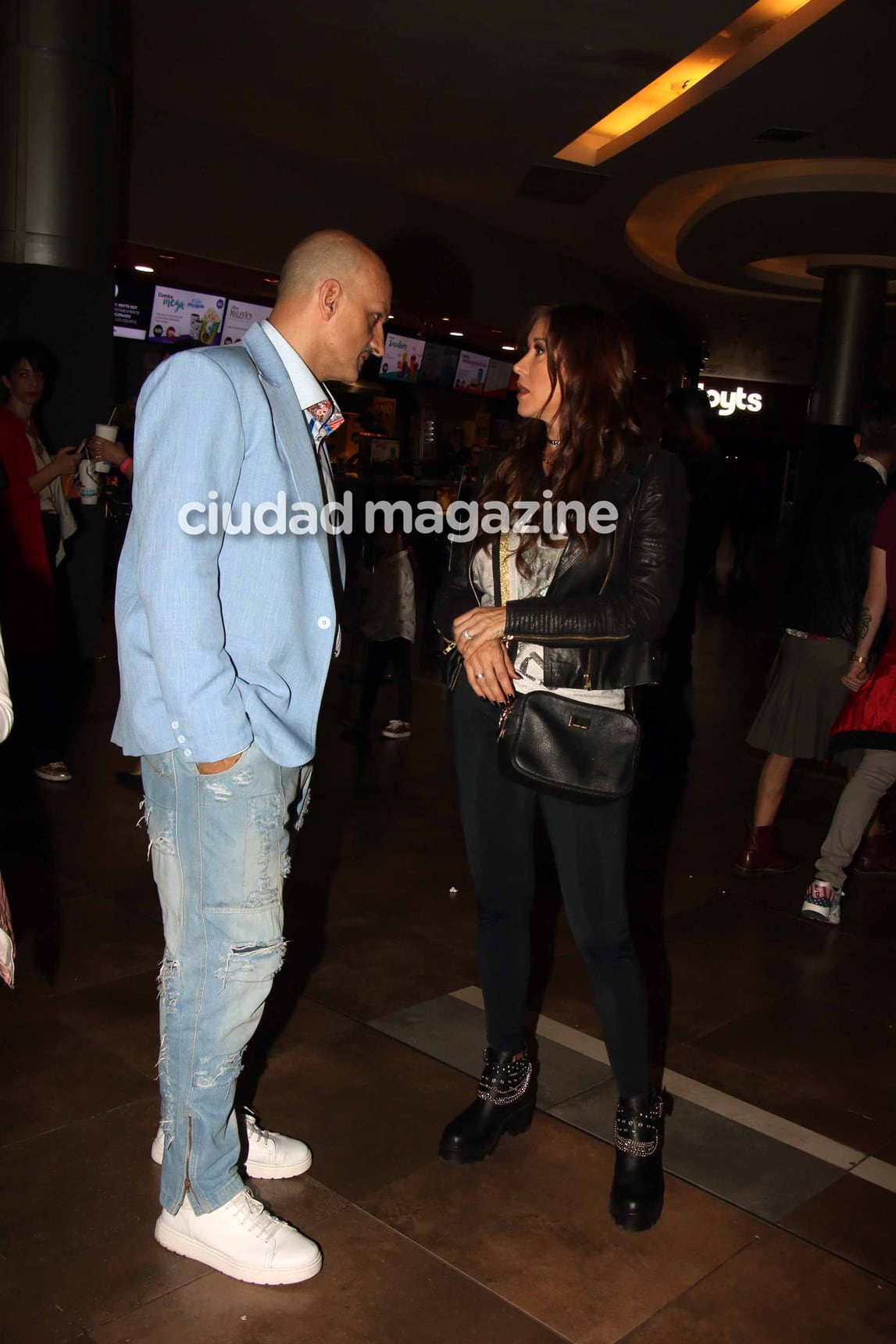 Noche de famosos en la premiere de Crímenes imposibles, el filme de Fede Bal. (Foto: Movilpress)