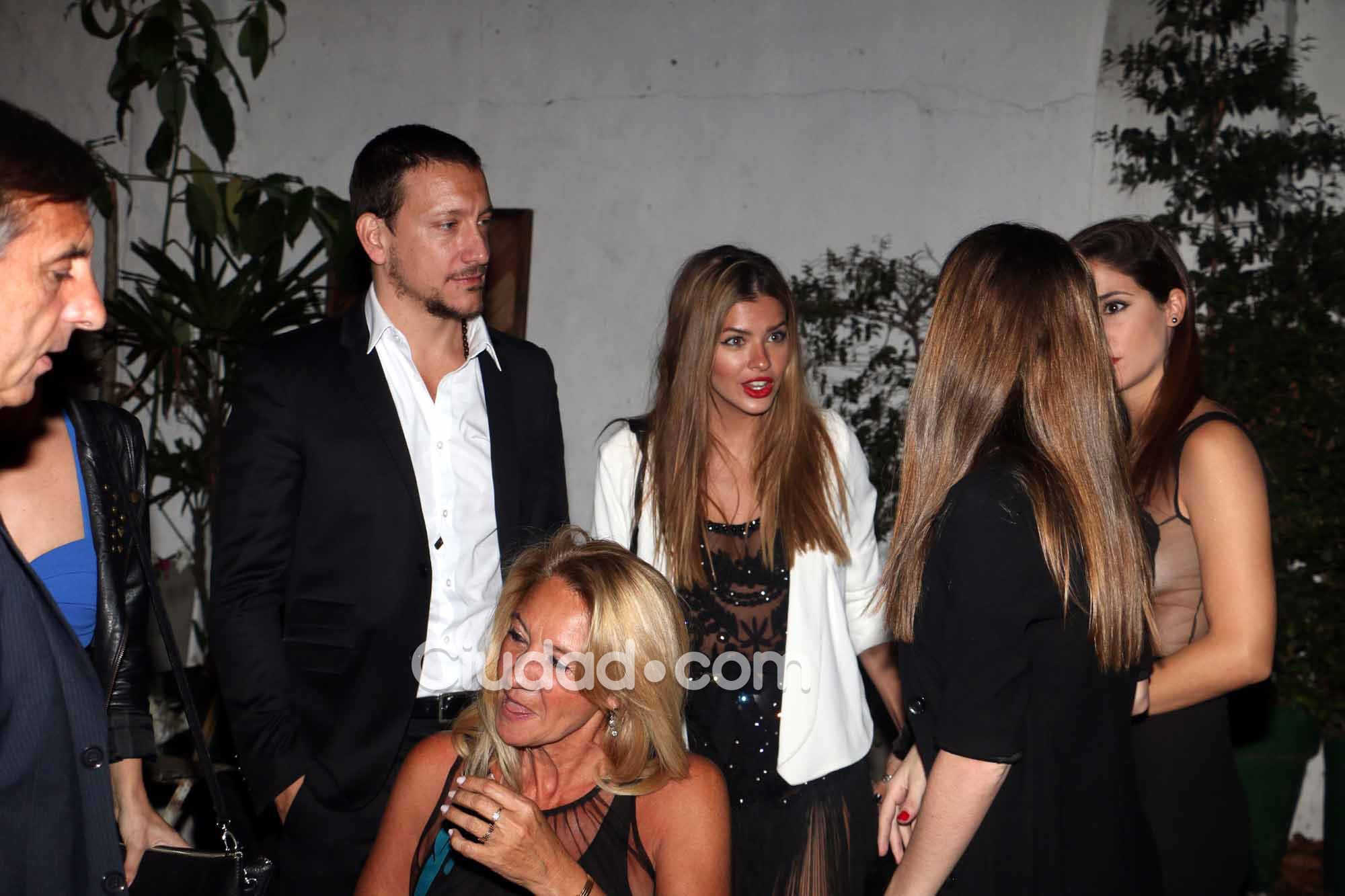 Noche de parejitas y famosos top en una boda de ensueño. (Foto: Movilpress)