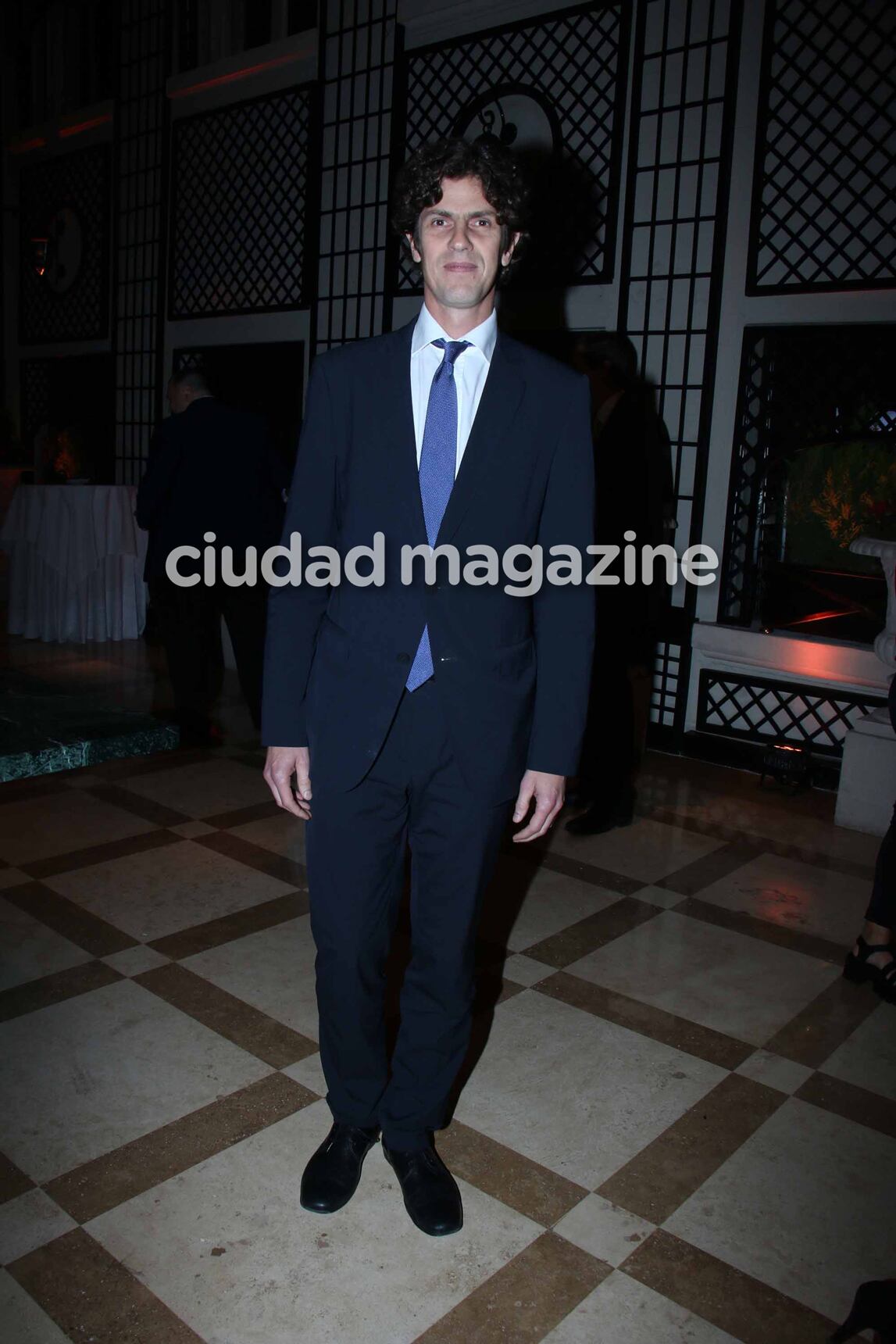 Noche de parejitas y looks en la cena anual de la Cruz Roja Argentina. (Foto: Movilpress)