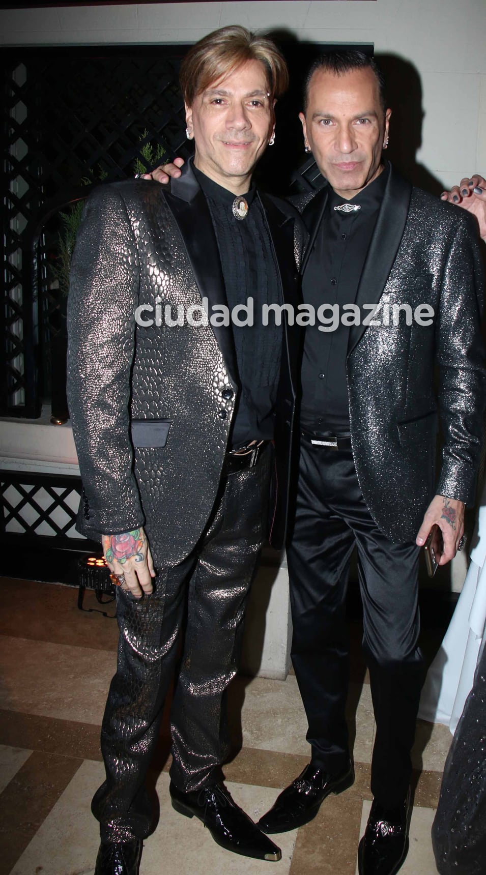 Noche de parejitas y looks en la cena anual de la Cruz Roja Argentina. (Foto: Movilpress)