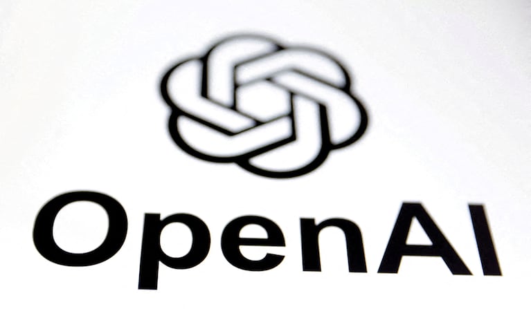 OpenAI ha retrasado el lanzamiento del avanzado modo de voz GPT-4o para garantizar seguridad y fiabilidad.
