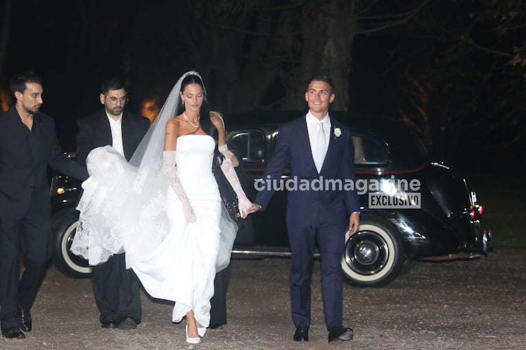 Oriana Sabatini y Paulo Dybala se casaron tras seis años de novios. (Foto: Movilpress)